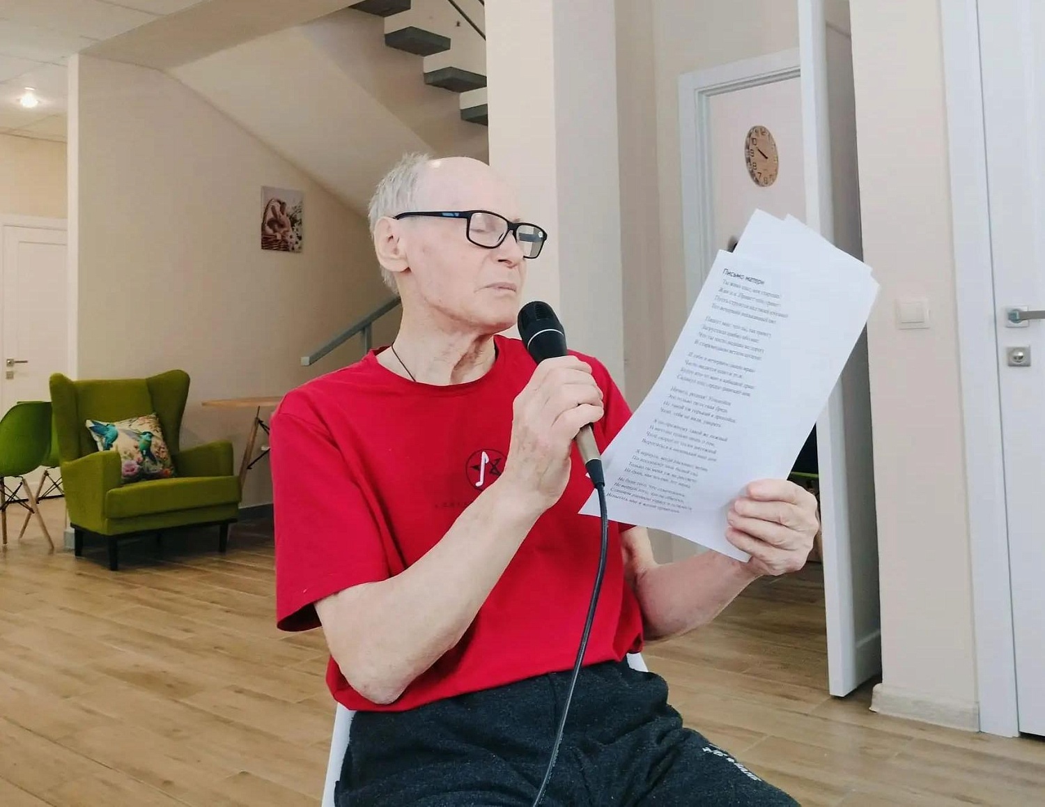 С 8 марта поздравили женщин в пансионате Рада на ул. Б. Щукина (корпус "СОДЕЙСТВИЕ")