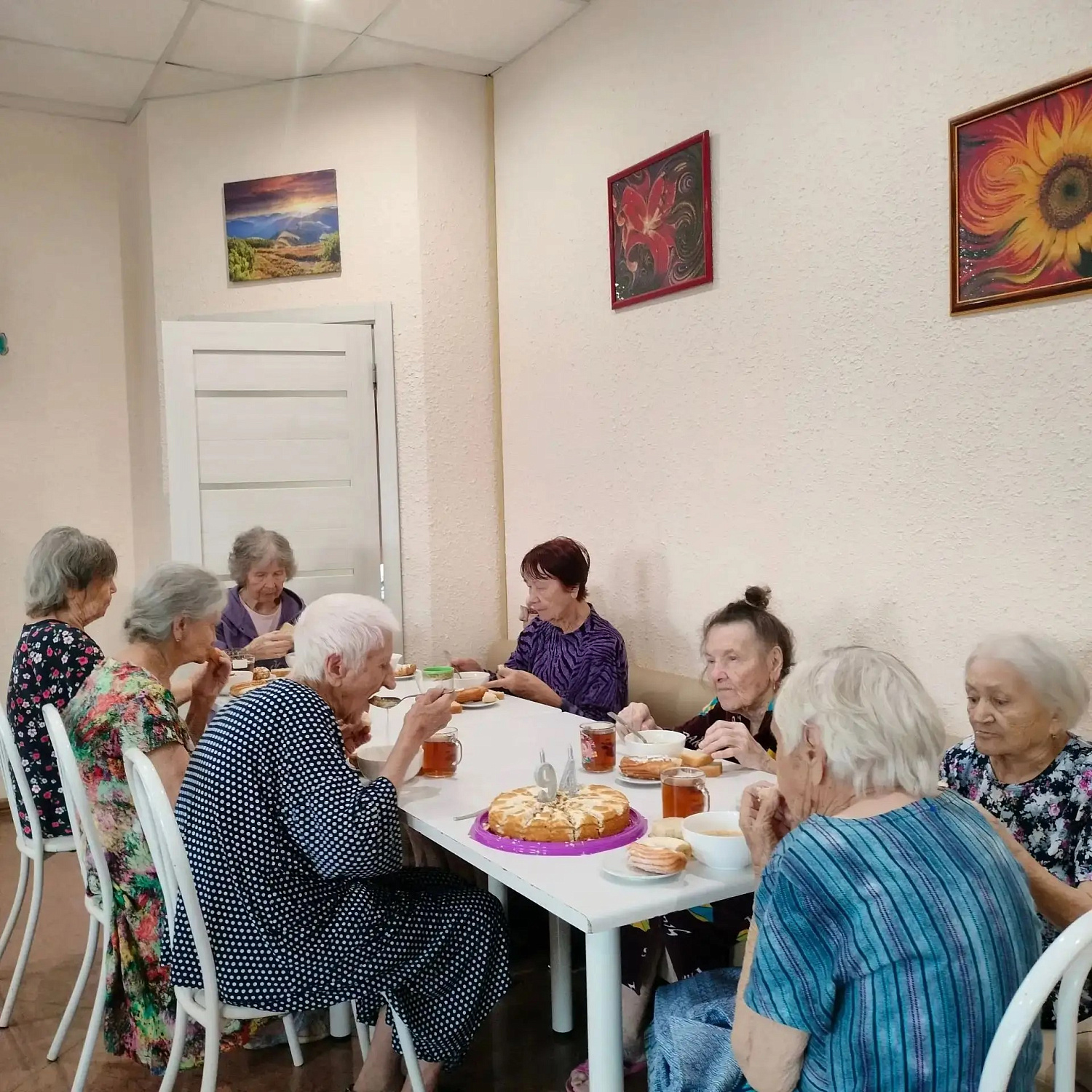 Валентине Степановне — 94 года! 
