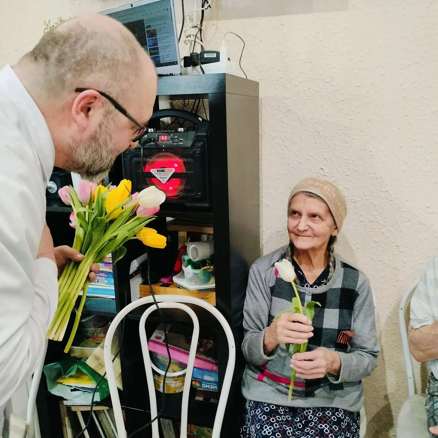 В Резиденции «Рада» на улице Радужной поздравили женщин с 8 Марта