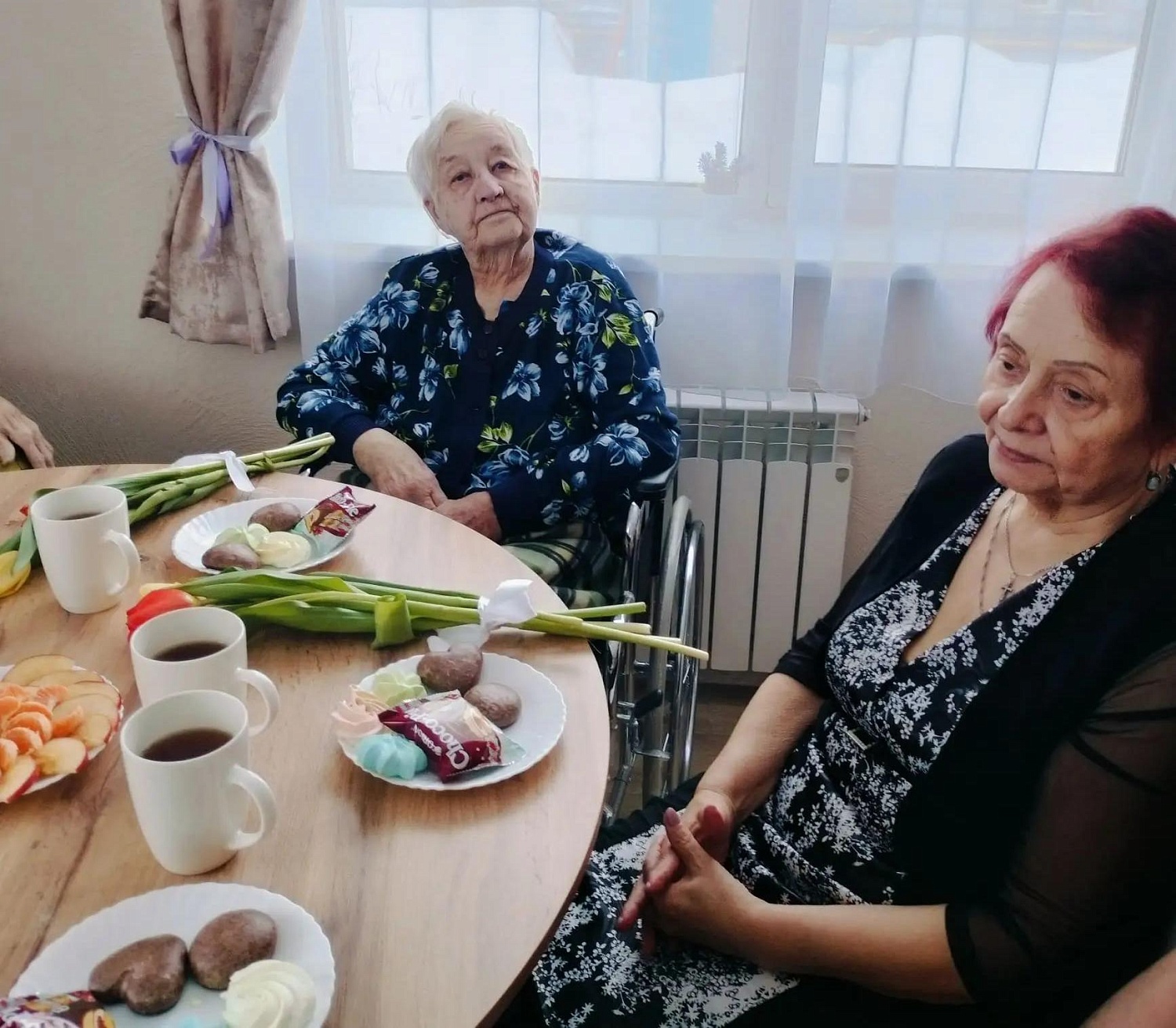 С 8 марта поздравили женщин в пансионате Рада на ул. Б. Щукина (корпус "СОДЕЙСТВИЕ")