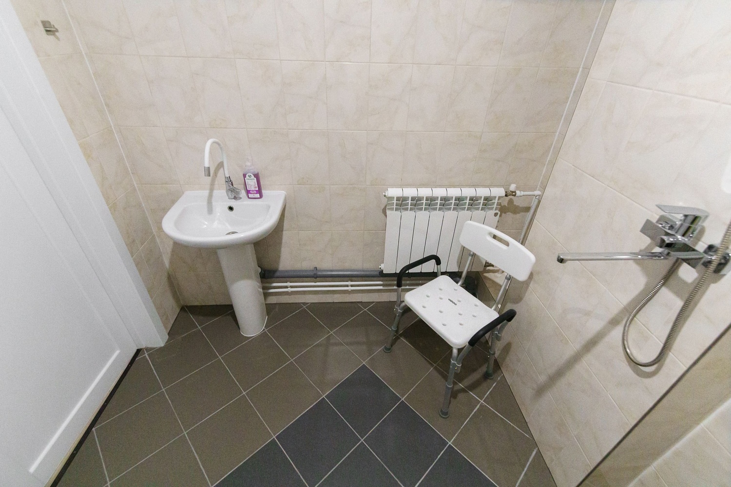 21 февраля открыл свои двери наш уютный пансионат «Резиденция РАДА» уровня «Комфорт+» по адресу Дальняя ,12