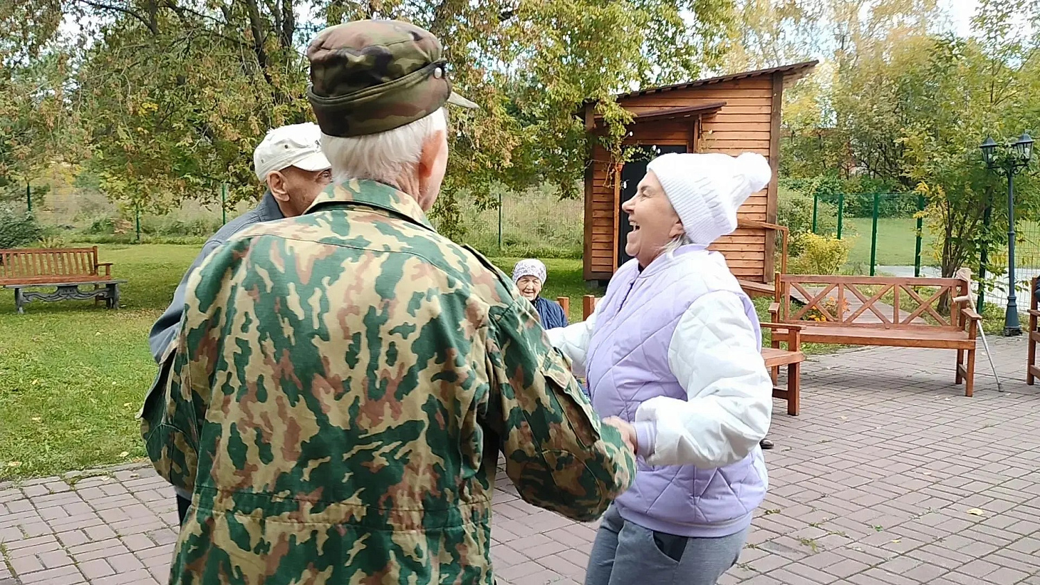Резиденция на ул. Радужная (досуг)