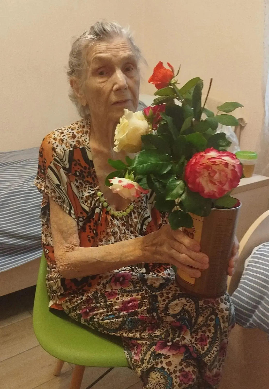 Сегодня мы всем коллективом поздравляем нашу именинницу Нестерову Светлану Николаевну